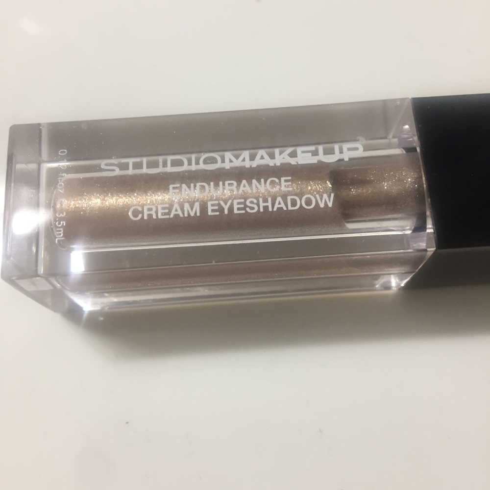 *HOST PICK New Studio Makeup Endurance Cream shadow in Gold